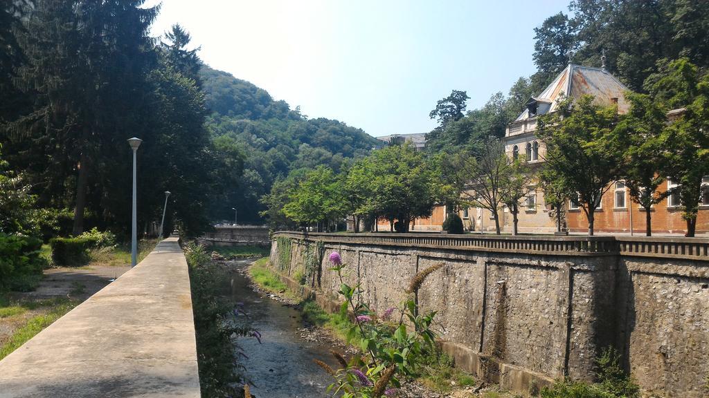 Pension Casa Anadam Baile Herculane Luaran gambar